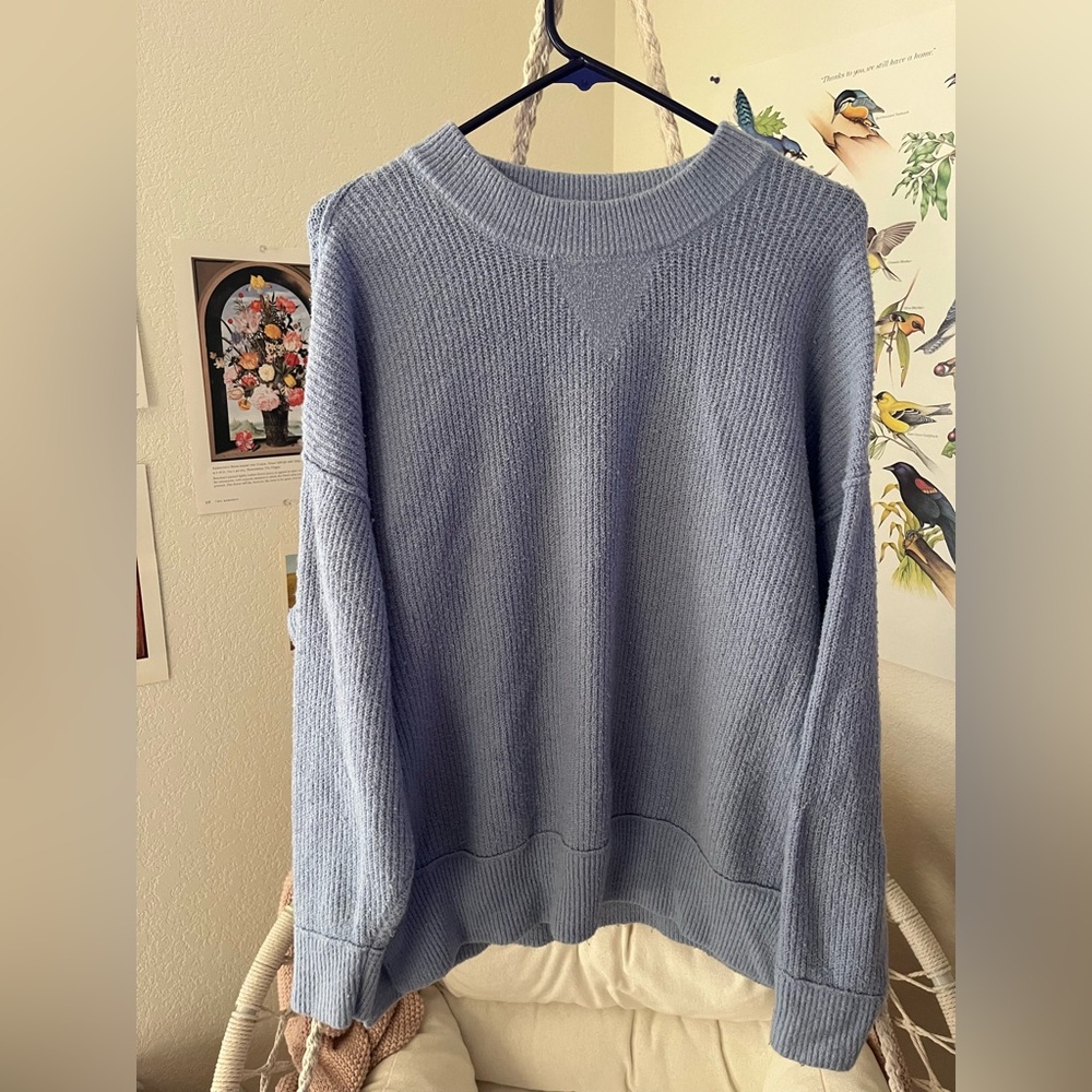 Aerie light blue lightweight sweater
